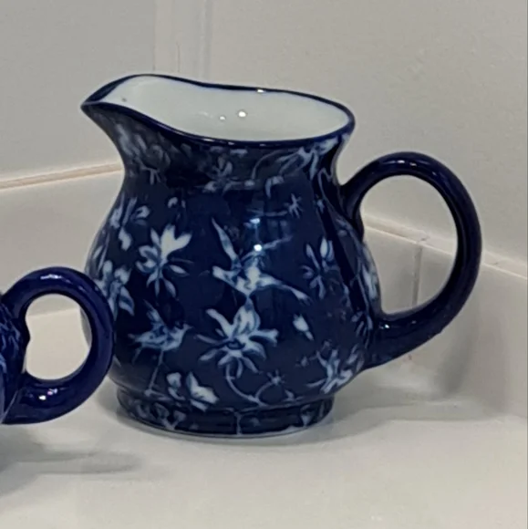 Blue Floral sugar and creamer Set April Cornell 1999 - Picture 6 of 6